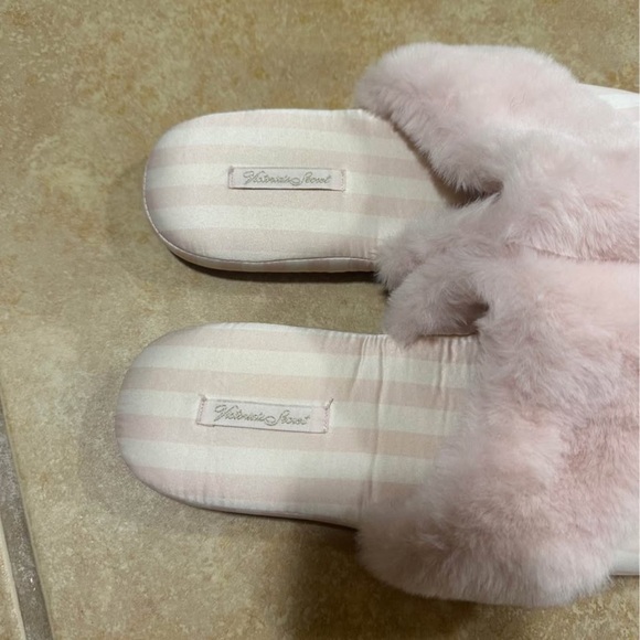 Victoria Secret Slippers - Picture 3 of 3